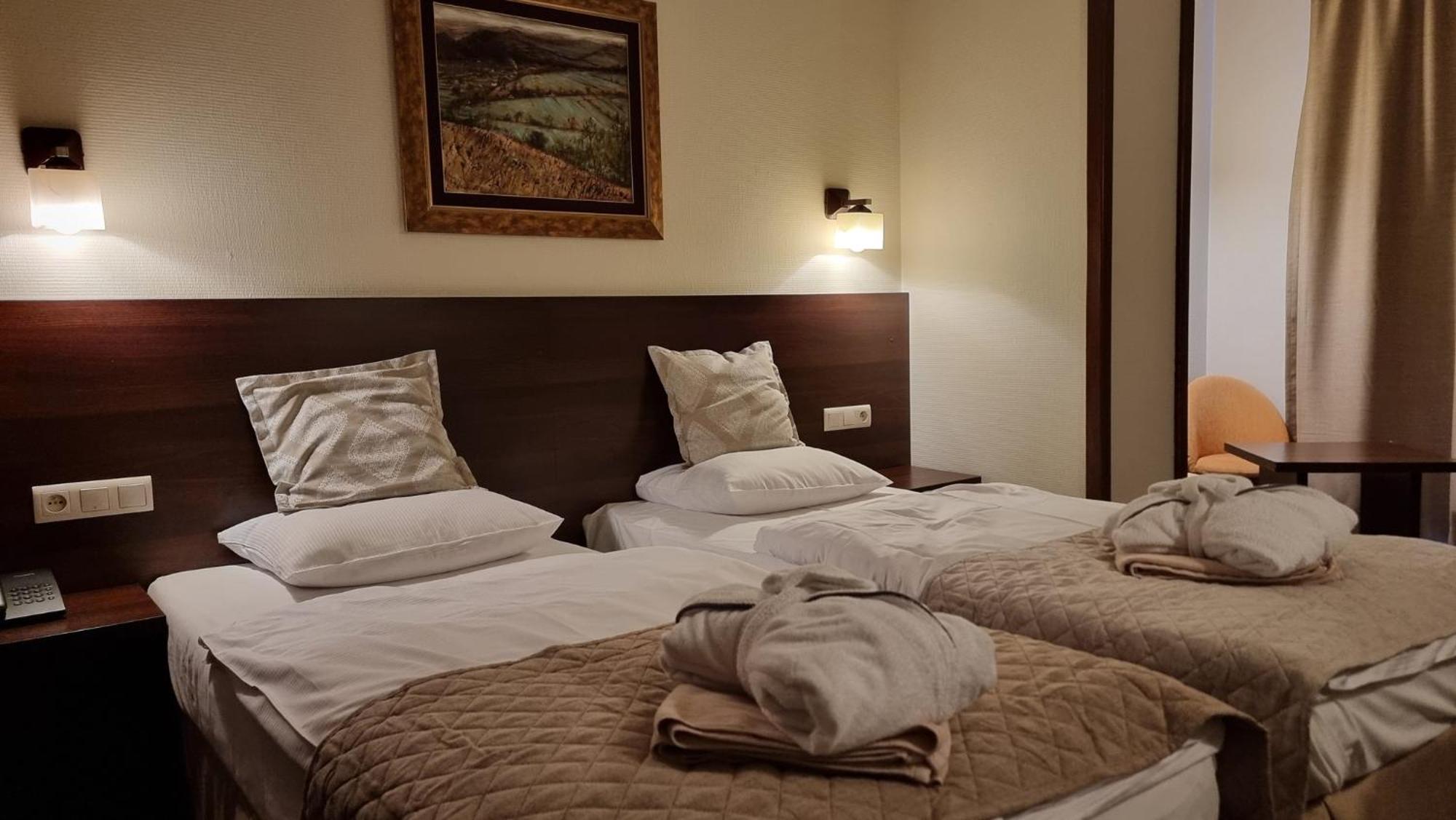 Sromowce Niżne Hotel Nad Przelomem מראה חיצוני תמונה