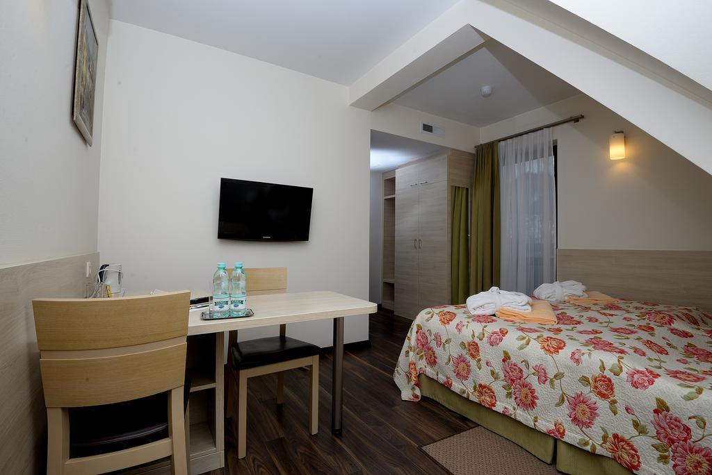 Sromowce Niżne Hotel Nad Przelomem מראה חיצוני תמונה